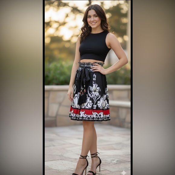White House Black Market Dresses & Skirts - BLACK HOUSE WHITE MARKET
NICELY PLEATED SKIRT SIZE S